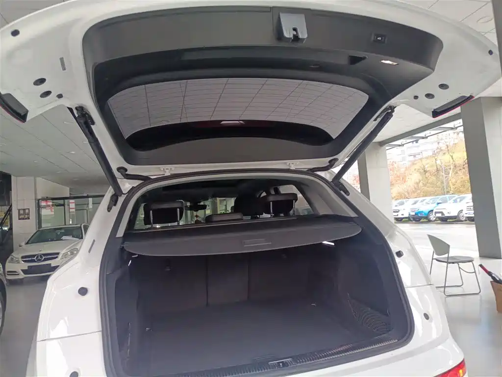 Audi Q5L 2020 facelift 40 TFSI Honorable and enterprising model купить на сайте DeffCars