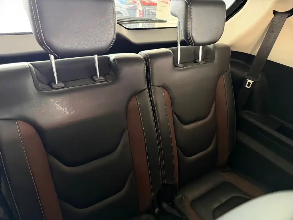 Fengguang 580 2017 1.5T manual luxury model купить на сайте DeffCars