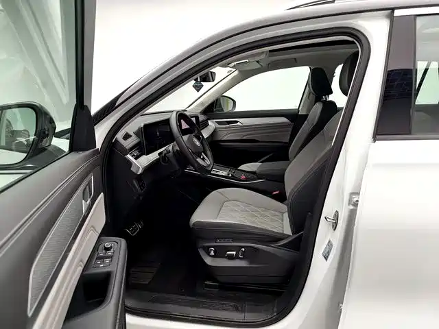 Lanxun 2023 380TSI four-wheel drive R-Line cruise version купить на сайте DeffCars