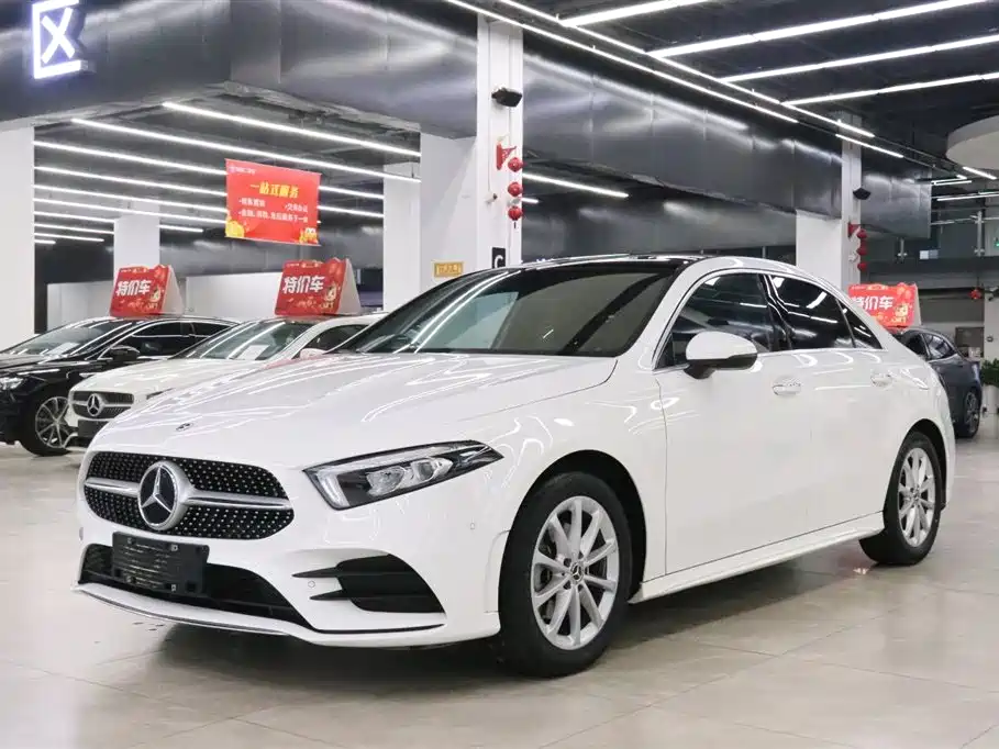 Mercedes-Benz A-Class 2022 A 200 L Sports Sedan Dynamic Type купить на сайте DeffCars