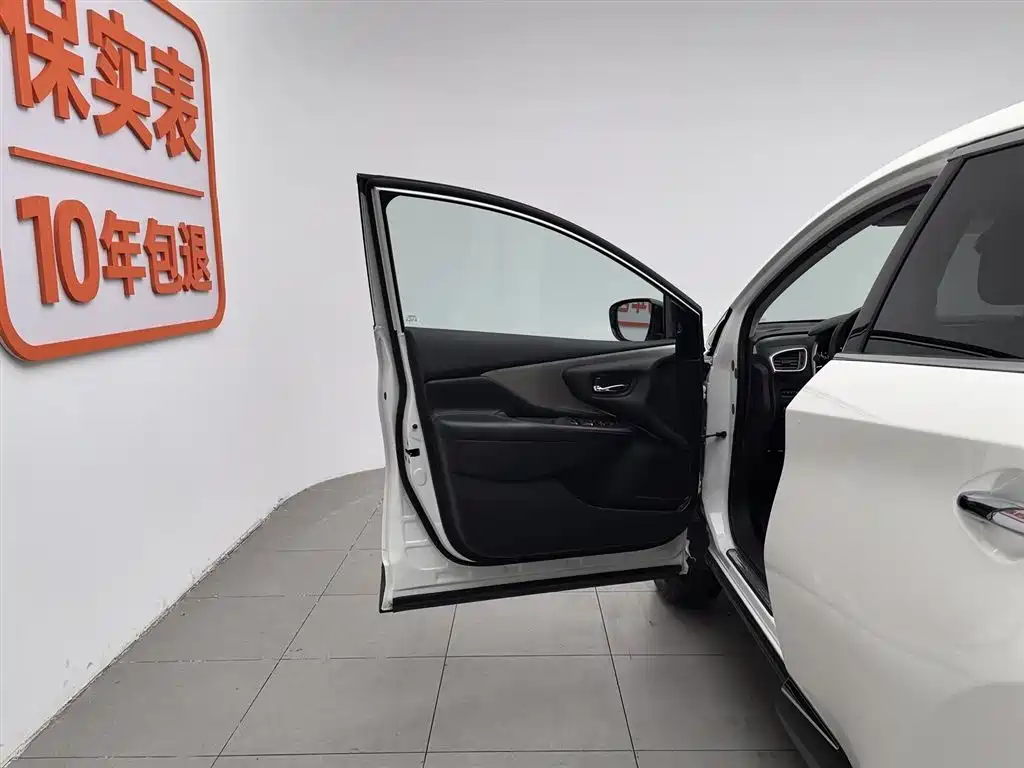 Loulan 2021 2.5L XL 2WD Intelligent Connected Deluxe Edition купить на сайте DeffCars