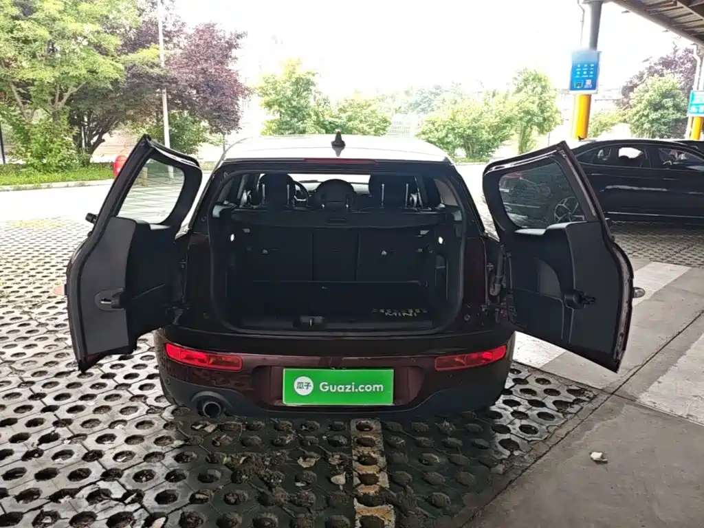 CLUBMAN 2016款 1.5T COOPER 鉴赏家版 купить на сайте DeffCars