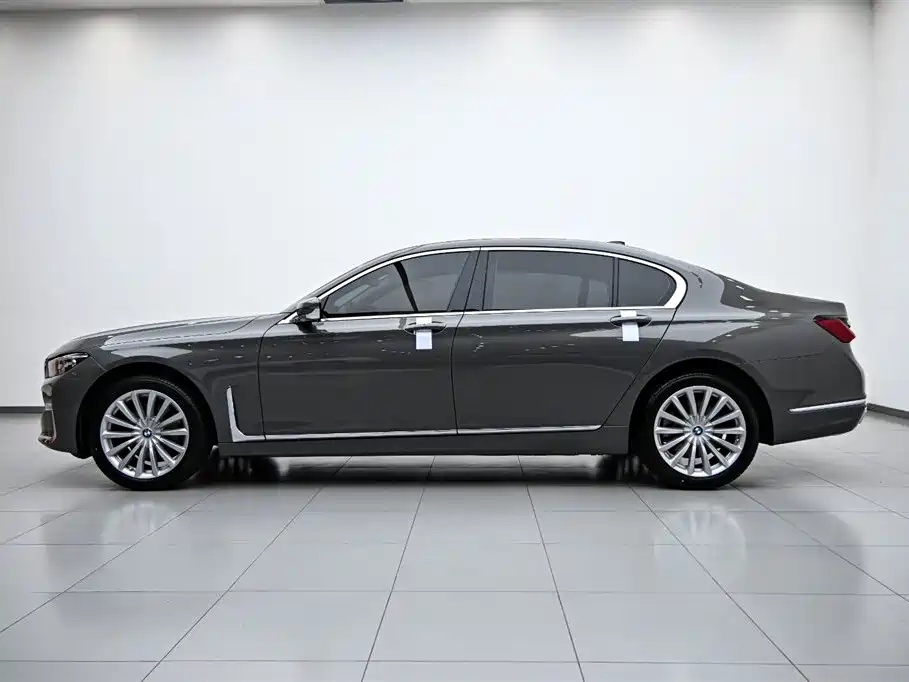 BMW 7 Series 2021 730Li Luxury Package купить на сайте DeffCars