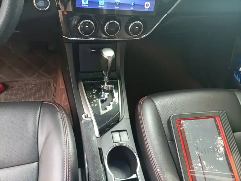Corolla 2014 1.6L CVT GL-i купить на сайте DeffCars