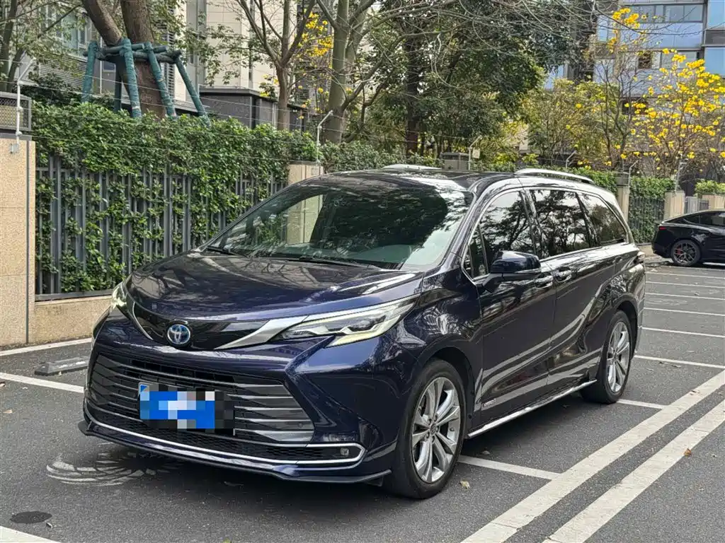 SIENNA 2021 2.5L Hybrid Premium Edition купить на сайте DeffCars