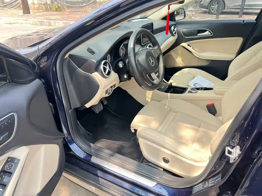 Mercedes-Benz GLA 2016 GLA 200 Dynamic купить на сайте DeffCars