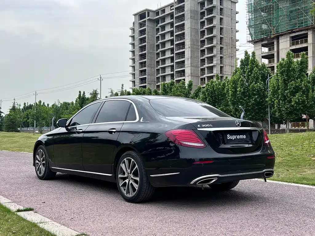 Mercedes-Benz E-Class 2017 E 300 L Luxury Model купить на сайте DeffCars