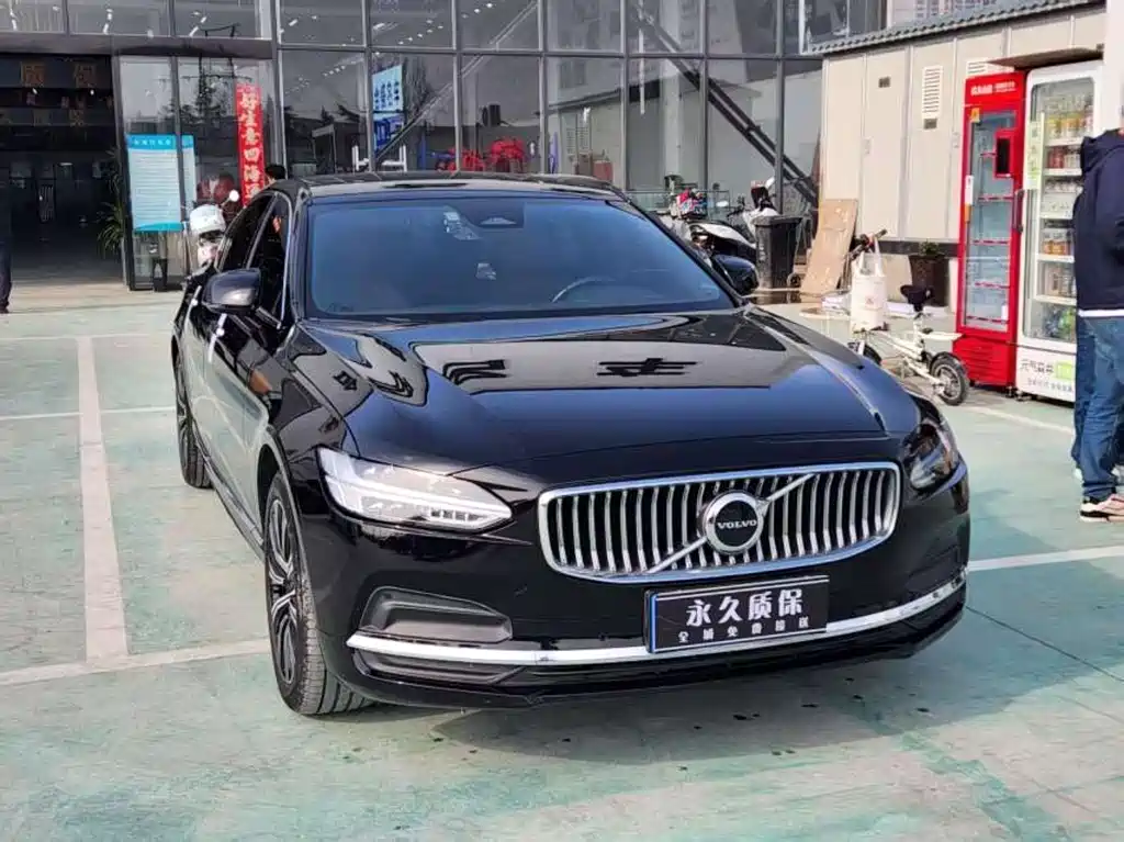 Volvo S90 2022 B5 Zhiyi Luxury Edition купить на сайте DeffCars