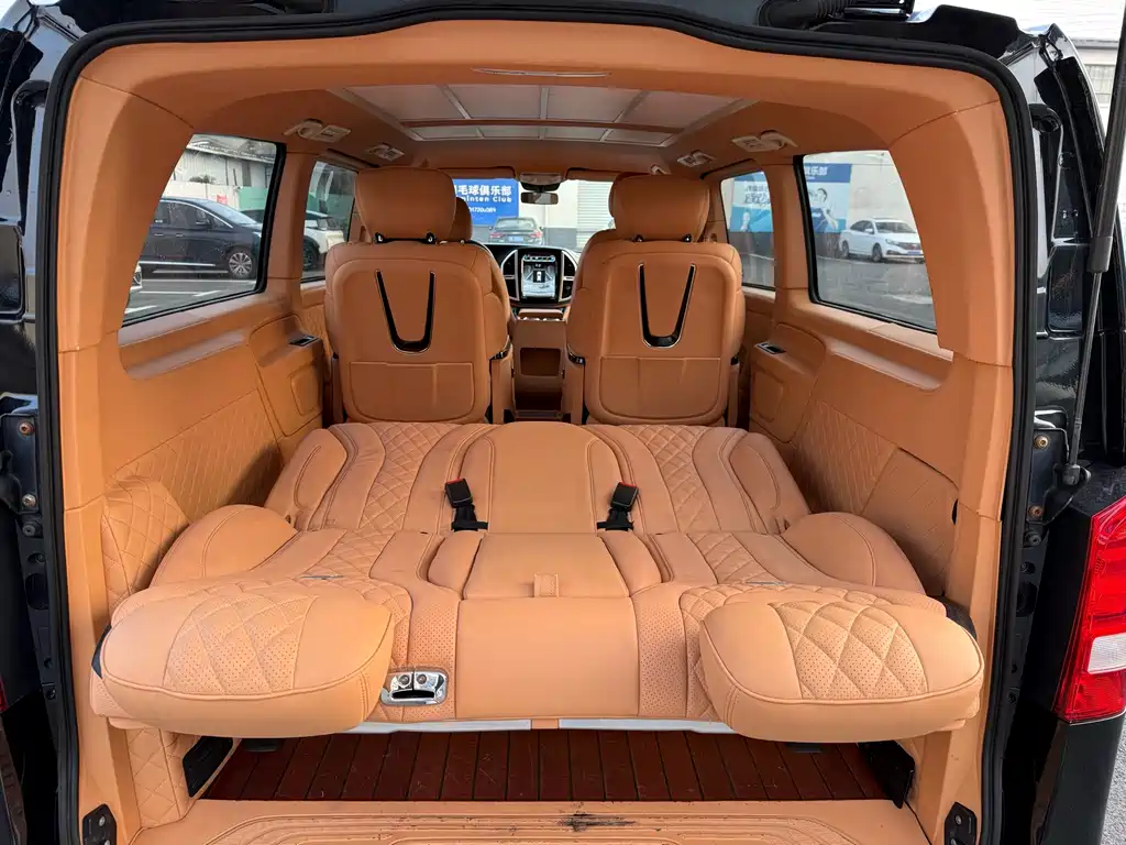 Vito 2021 2.0T Business Edition 7 seats купить на сайте DeffCars