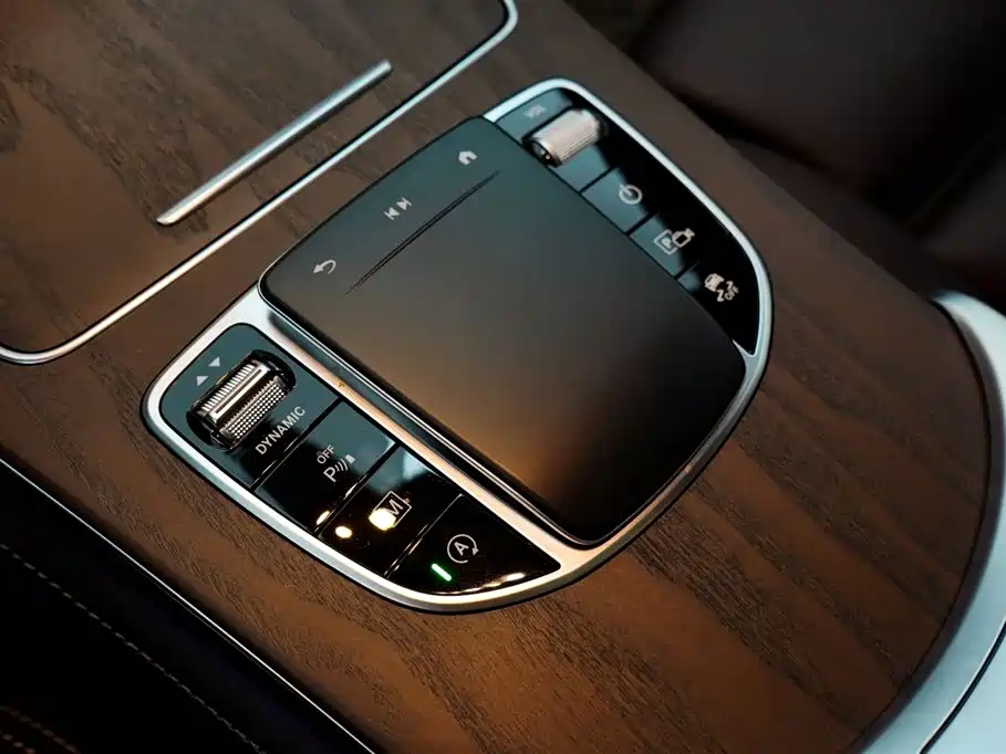 Mercedes-Benz GLC 2022 facelift GLC 260 L 4MATIC luxury model купить на сайте DeffCars