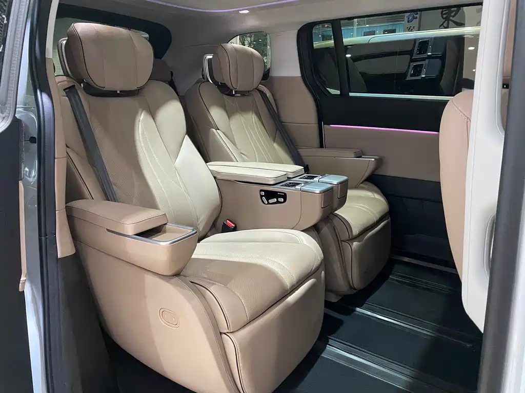 Xpeng X9 2024 model 702 super long battery life Max купить на сайте DeffCars