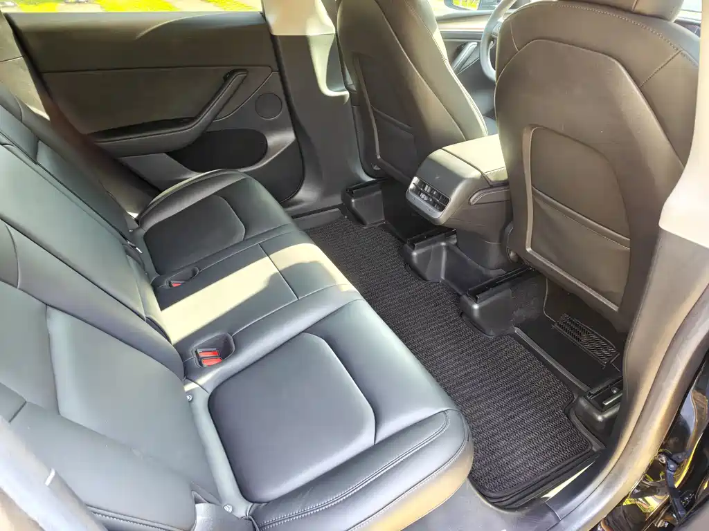 Model Y 2022 rear-wheel drive version купить на сайте DeffCars
