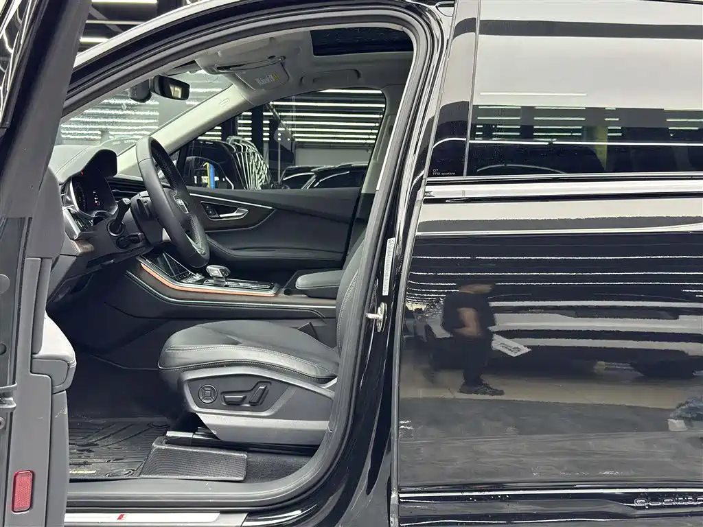 Audi Q7 2024 45 TFSI quattro S line Black Warrior купить на сайте DeffCars