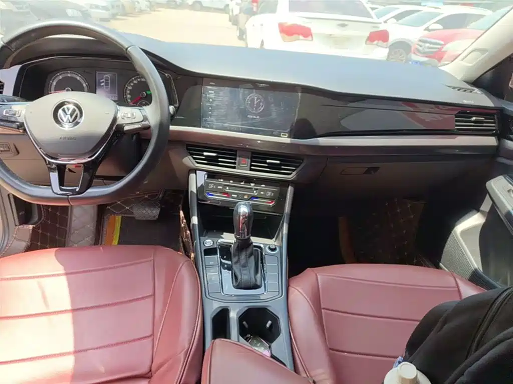Bora 2021 1.5L Automatic Elite Intelligent Edition купить на сайте DeffCars