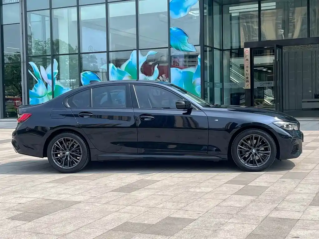 BMW 3 Series 2022 325i M Sports Night Package купить на сайте DeffCars