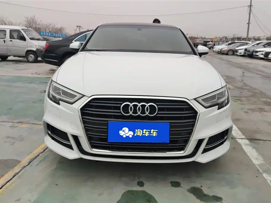 Audi A3 2018 30th Anniversary Limousine 35 TFSI Sports купить на сайте DeffCars