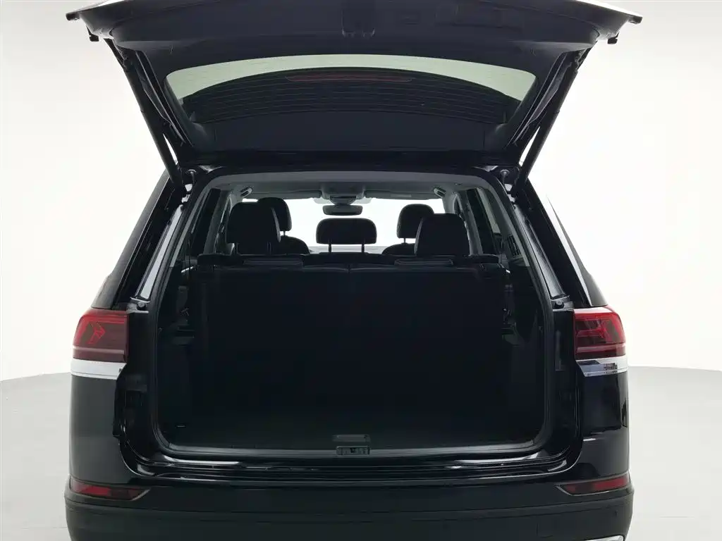 Touron 2023 380TSI four-wheel drive luxury version купить на сайте DeffCars