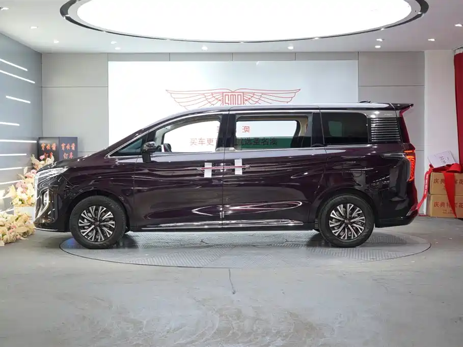 Hongqi HQ9 PHEV 2024 2.0T four-wheel drive business version купить на сайте DeffCars
