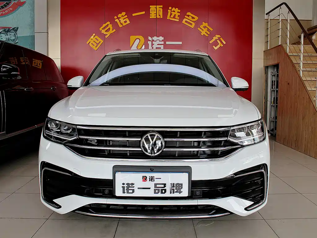 Tiguan L 2023 330TSI automatic two-wheel drive R-Line version купить на сайте DeffCars