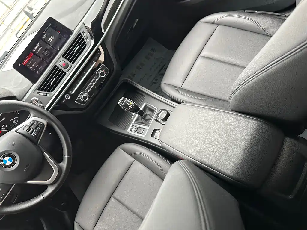BMW 1 Series 2020 120i Fashion купить на сайте DeffCars