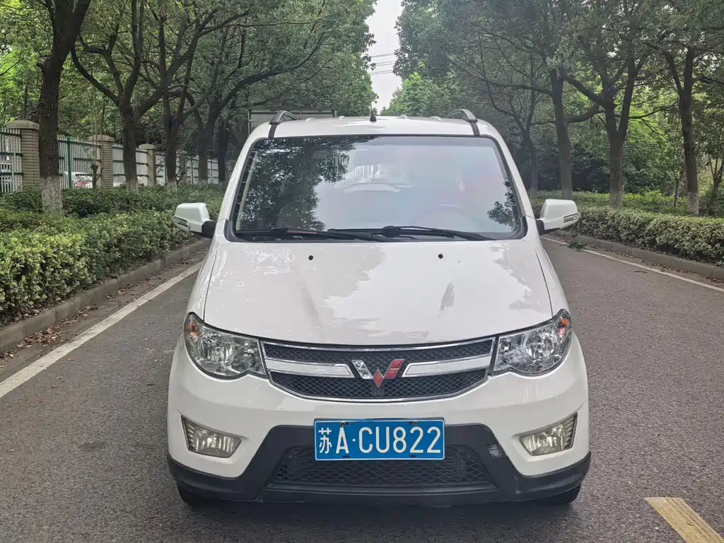 Wuling Hongguang 2014 1.5L S automatic comfort model купить на сайте DeffCars