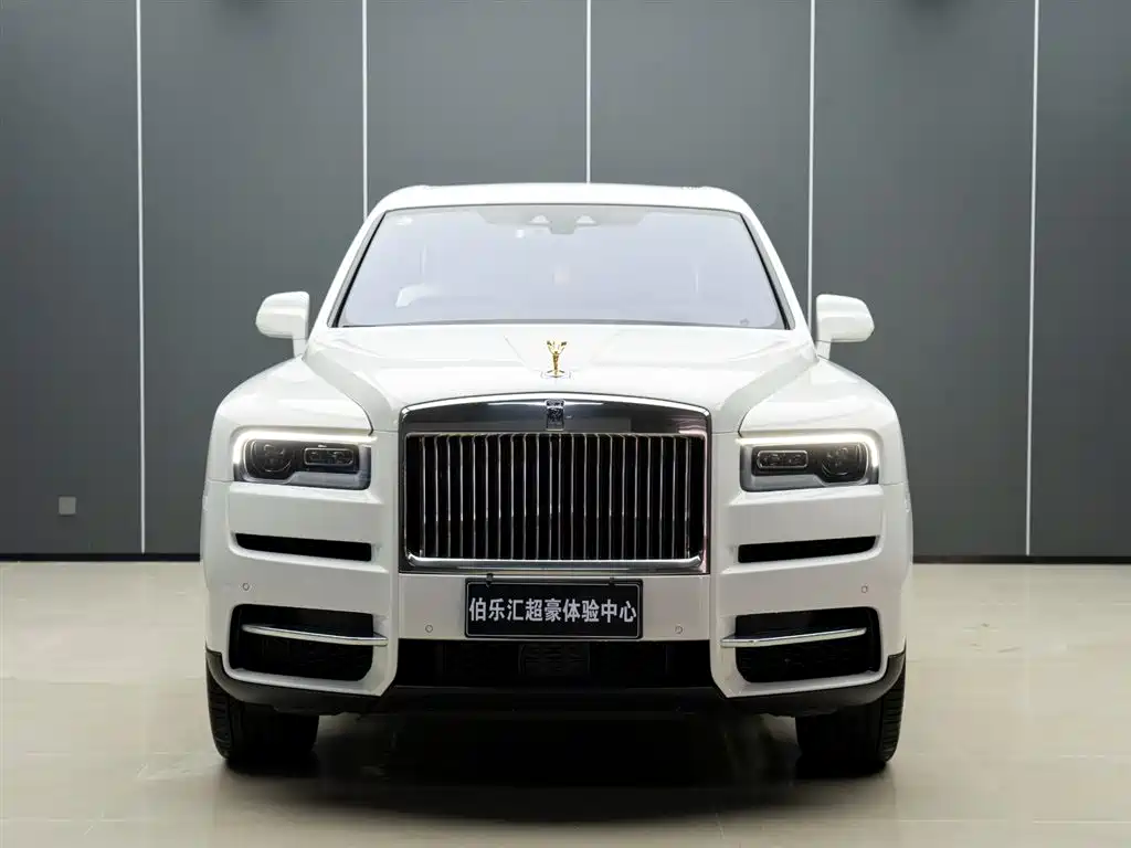Cullinan 2018 four-seat version купить на сайте DeffCars