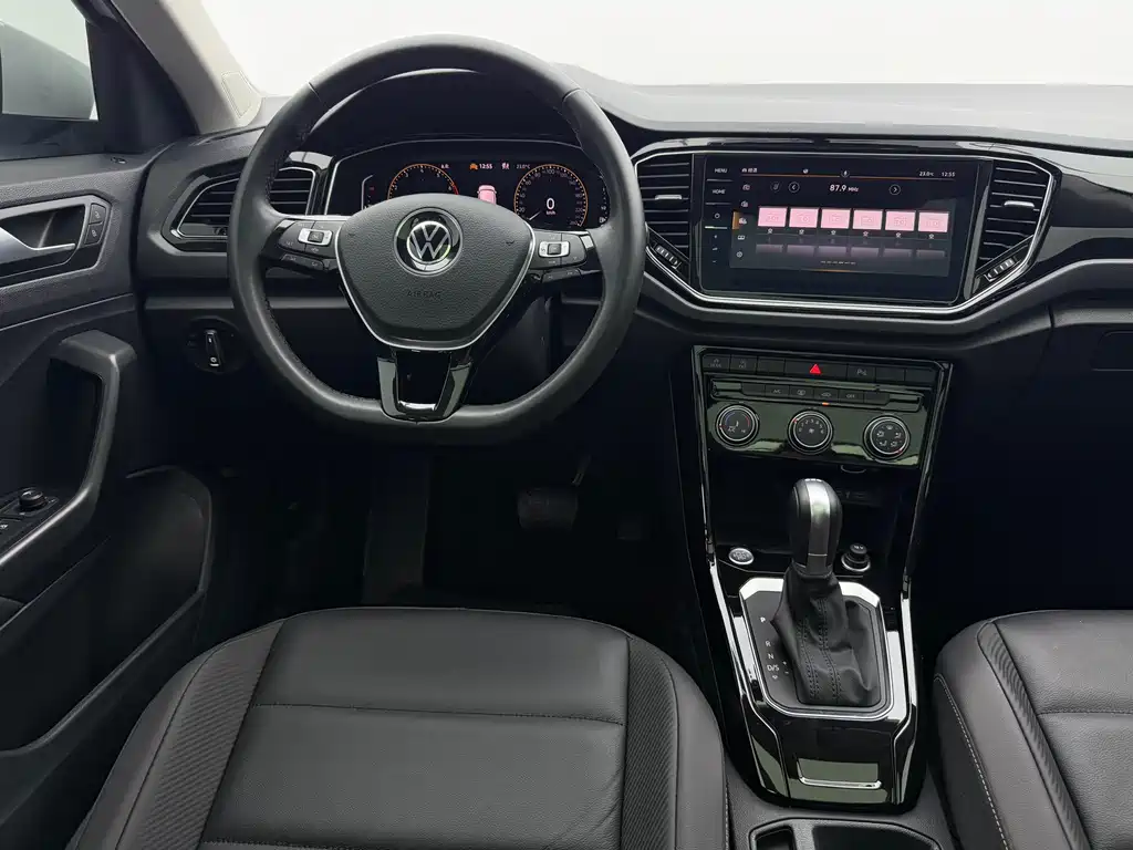 T-ROC 2022 model 280TSI DSG two-wheel drive comfort PLUS купить на сайте DeffCars