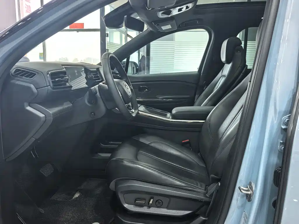 NIO ES6 2020 420KM Sports Edition купить на сайте DeffCars