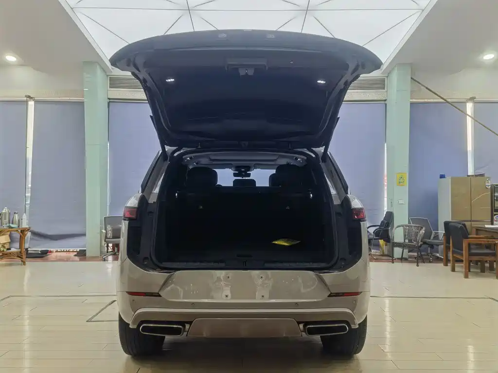 Range Rover Sport 2024 400PS Dynamic SE купить на сайте DeffCars