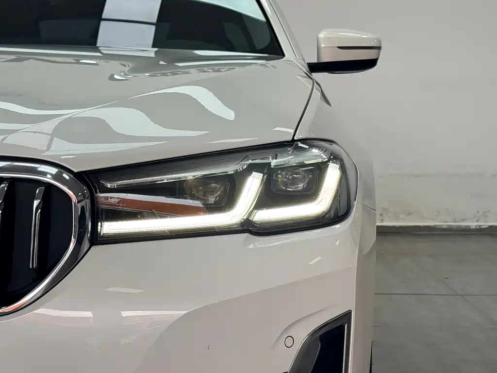 BMW 5 Series 2021 530Li Exclusive Luxury Package купить на сайте DeffCars