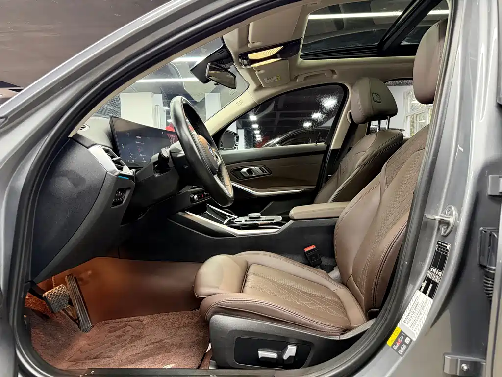 BMW i3 2022 eDrive 35 L купить на сайте DeffCars