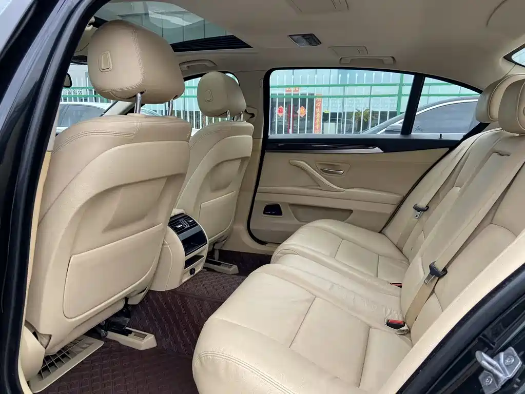 BMW 5 Series 2013 530Li Leading Model купить на сайте DeffCars