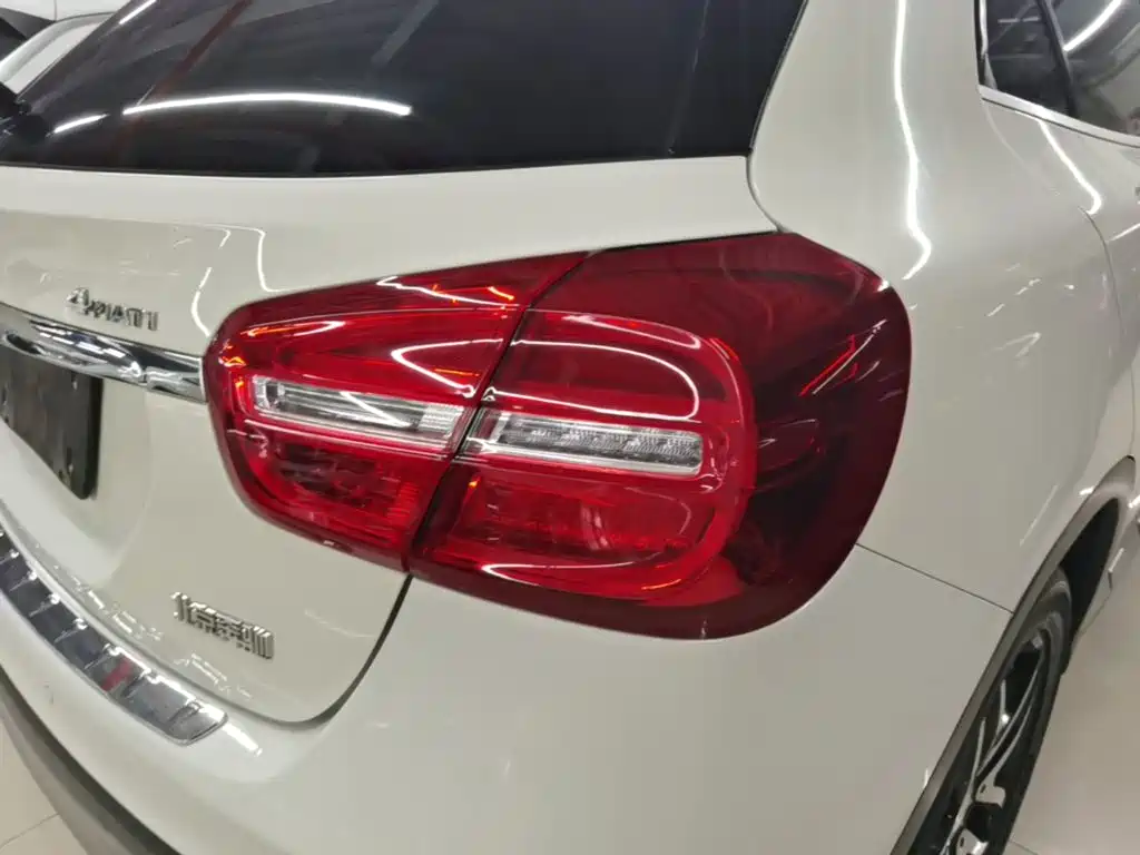 Mercedes-Benz GLA 2016 GLA 220 4MATIC Fashion Model купить на сайте DeffCars