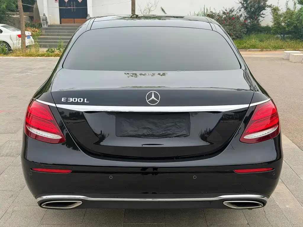 Mercedes-Benz E-Class 2018 facelift E 200 L купить на сайте DeffCars