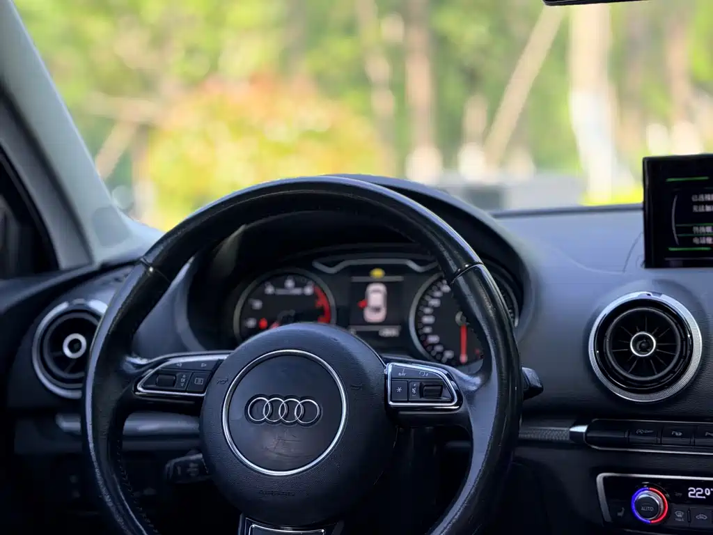 Audi A3 2016 Limousine 40 TFSI Fashion купить на сайте DeffCars