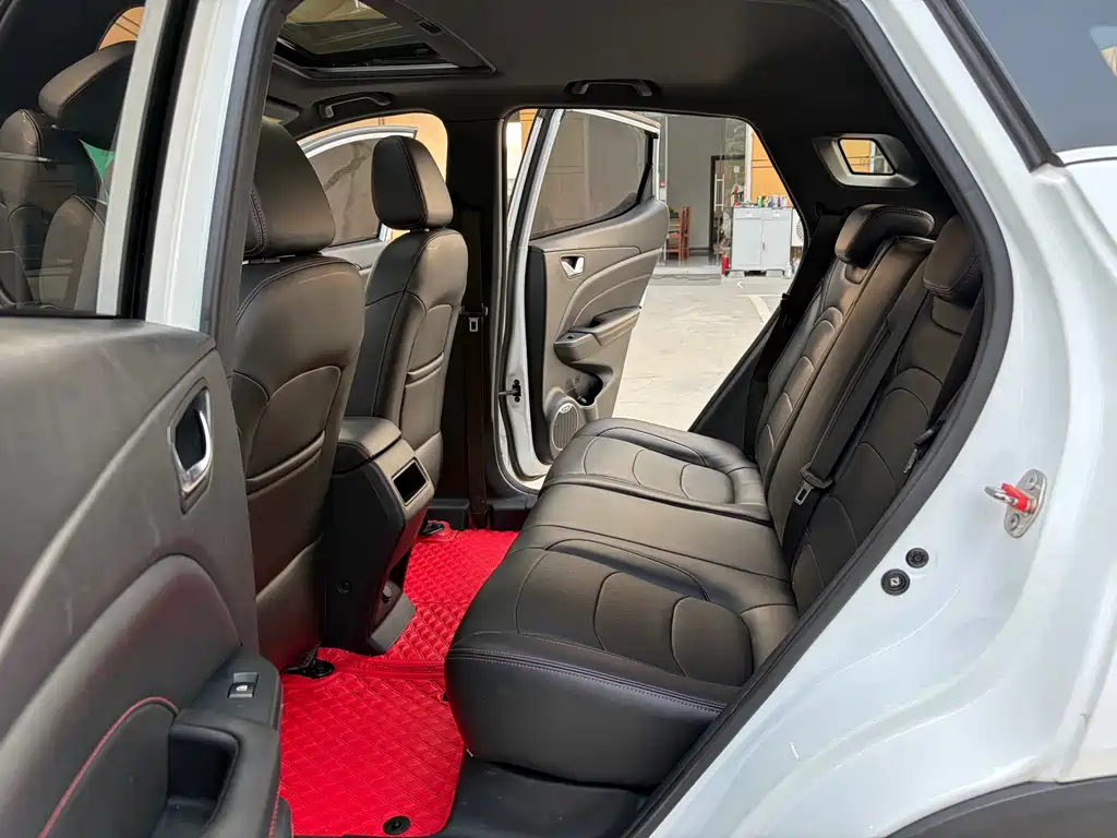 Fengguang 500 2021 1.5L manual premium model купить на сайте DeffCars
