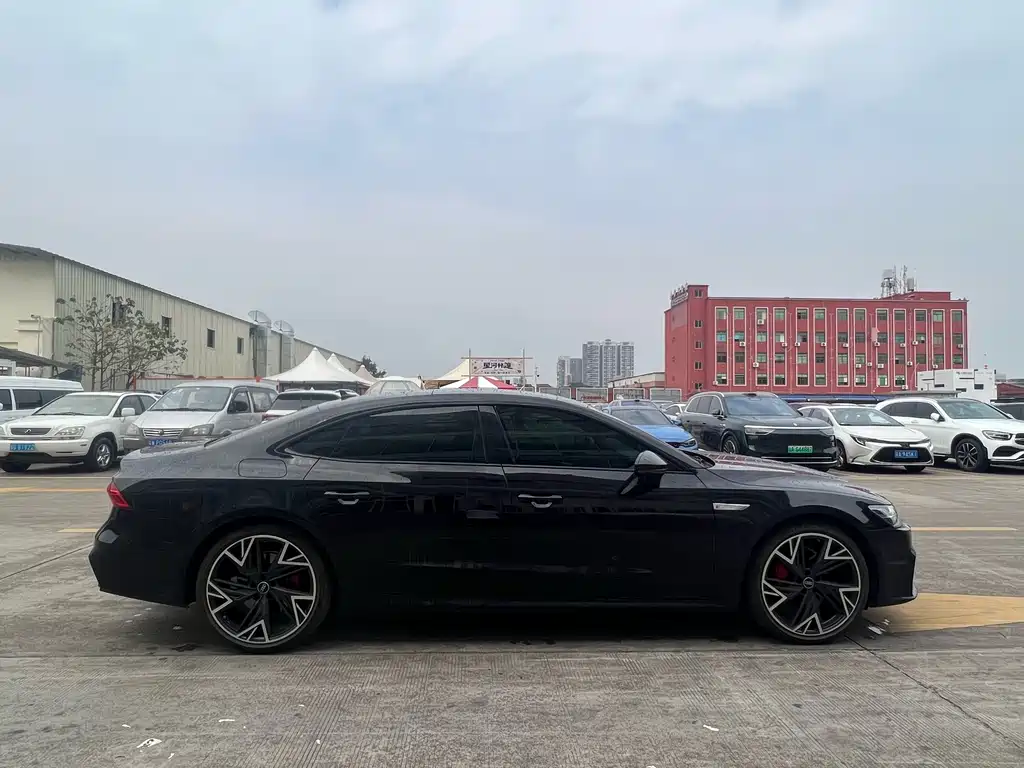 Audi A7L 2024 45 TFSI quattro Black Warrior Edition купить на сайте DeffCars