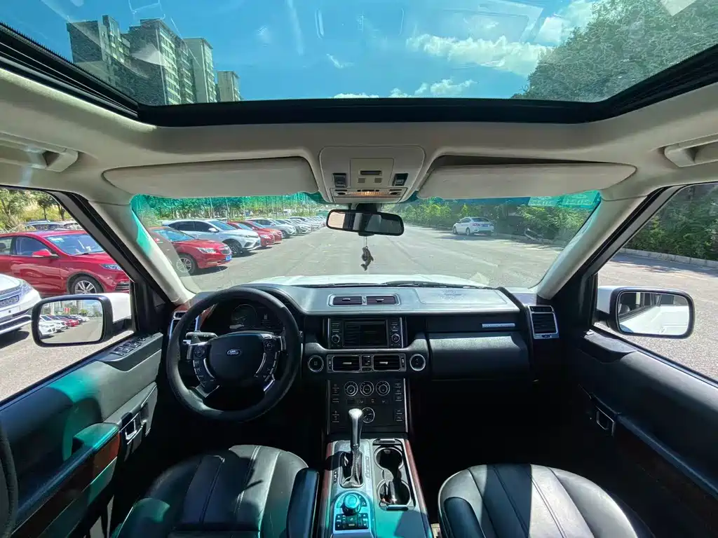 Range Rover 2011 5.0 NA V8 HSE купить на сайте DeffCars
