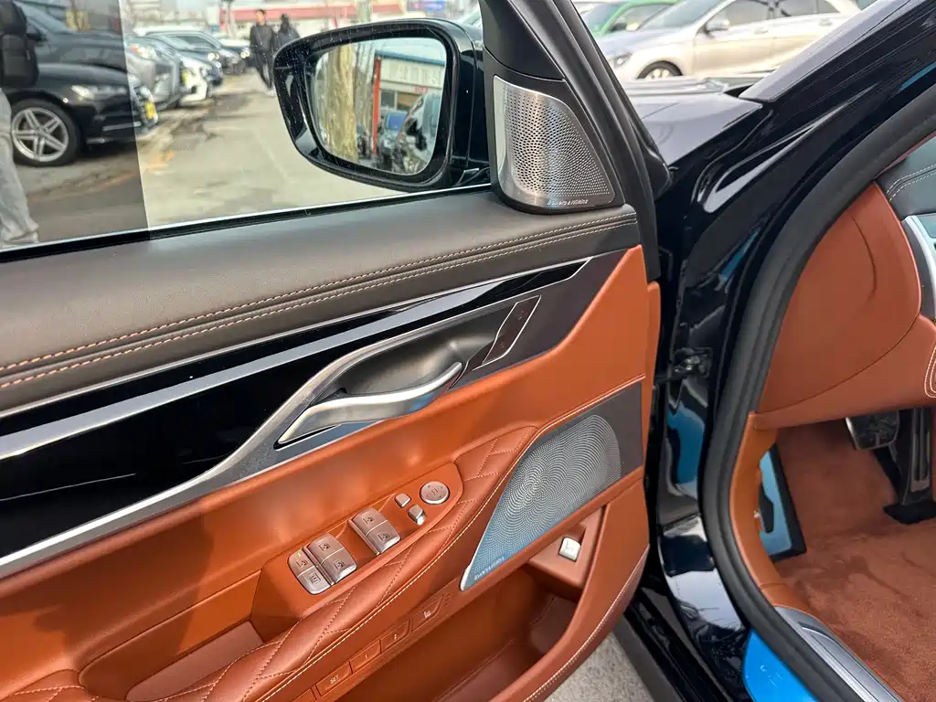 BMW 7 Series 2019 740Li xDrive Executive M Sports Package купить на сайте DeffCars