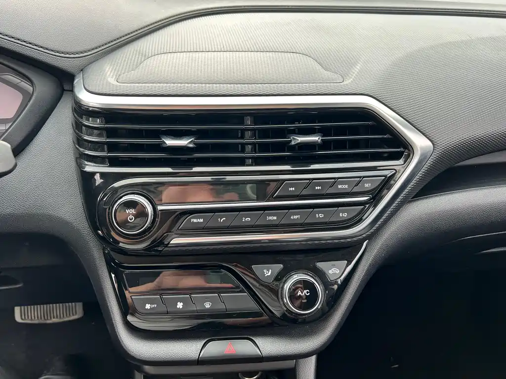 Yuexiang 2019 1.5L DCT luxury model National VI купить на сайте DeffCars