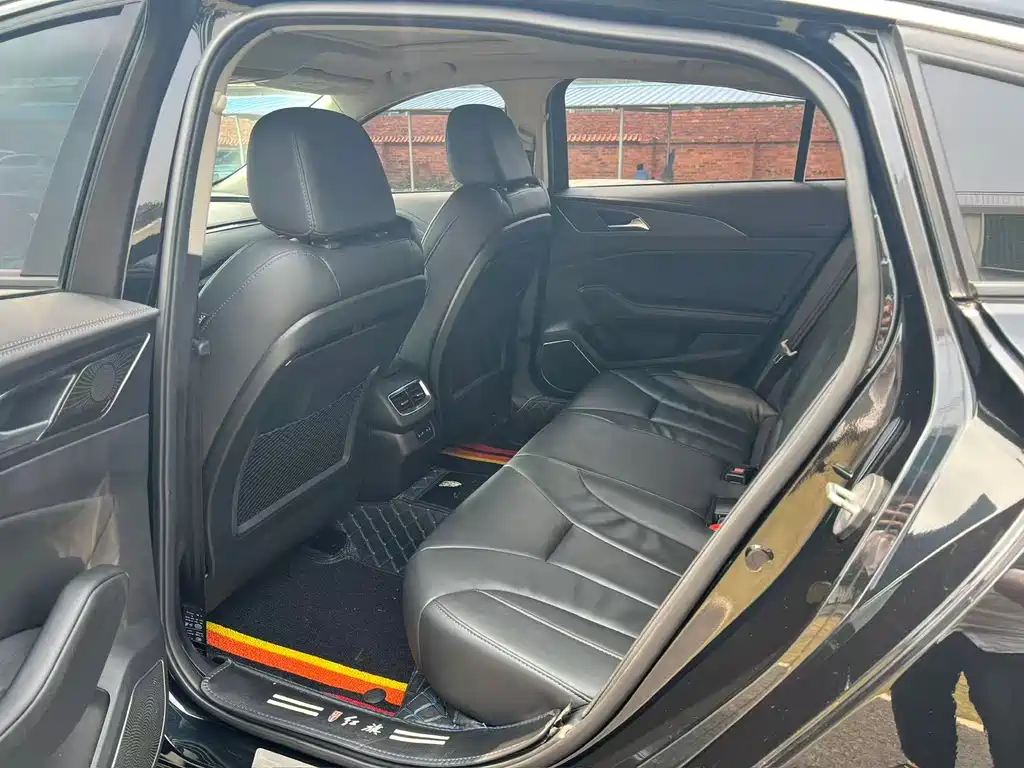 Hongqi H5 2020 1.8T Automatic Intelligent Connected Flag Rhyme Edition купить на сайте DeffCars