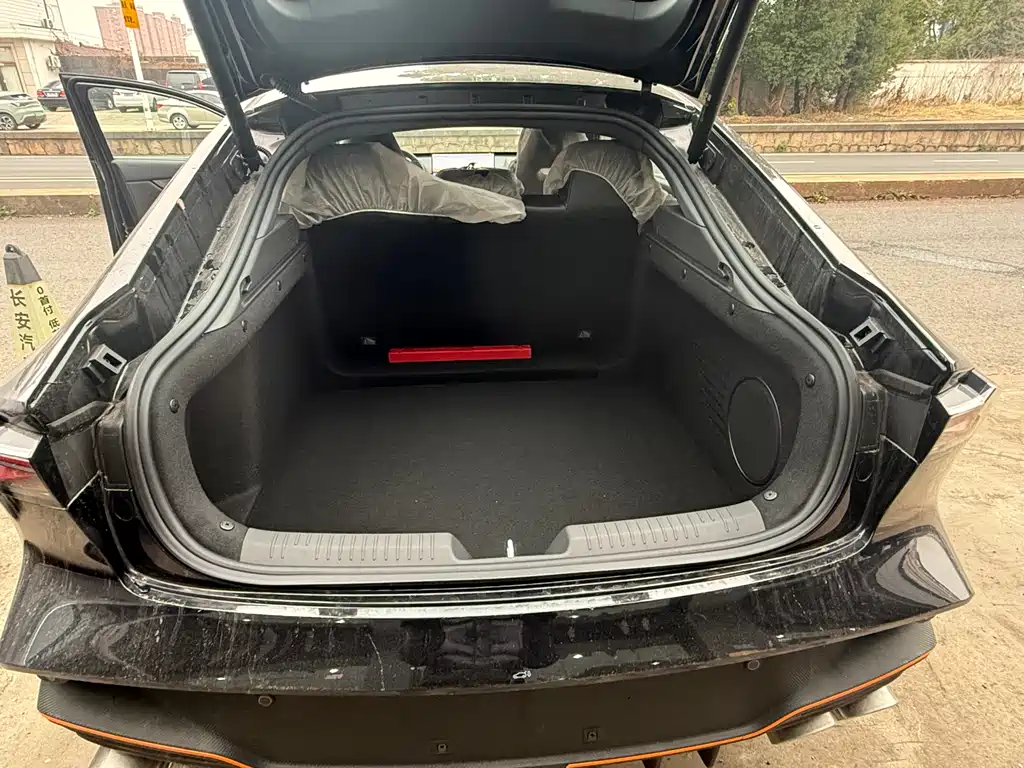 Changan UNI-V 2025 third generation 2.0T powerful model купить на сайте DeffCars
