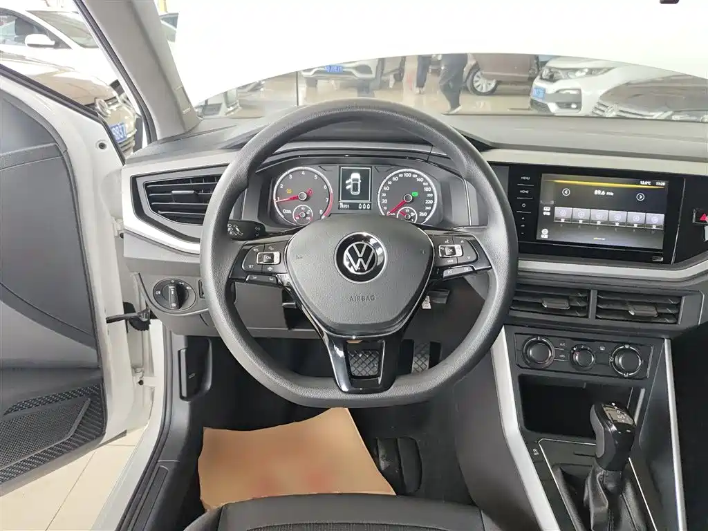 Polo 2021 Plus 1.5L Automatic Panoramic Enjoyment Edition купить на сайте DeffCars
