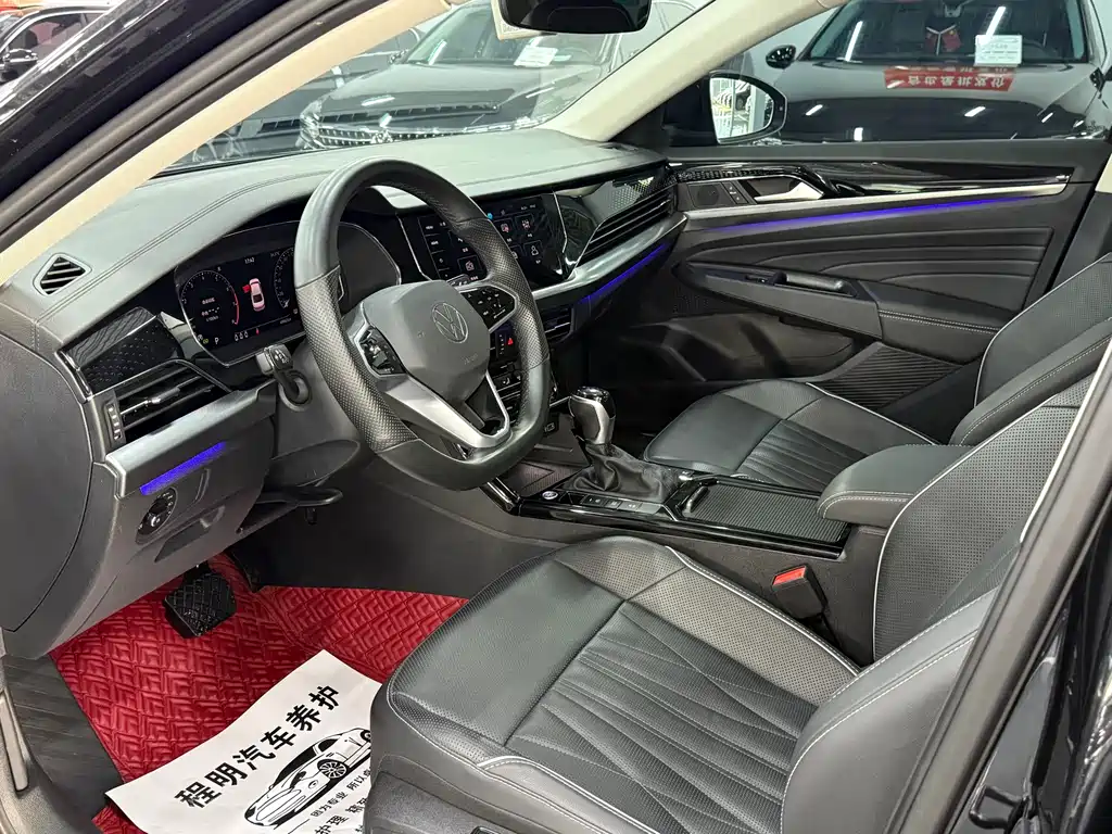 Passat 2023 facelift 330TSI luxury version купить на сайте DeffCars