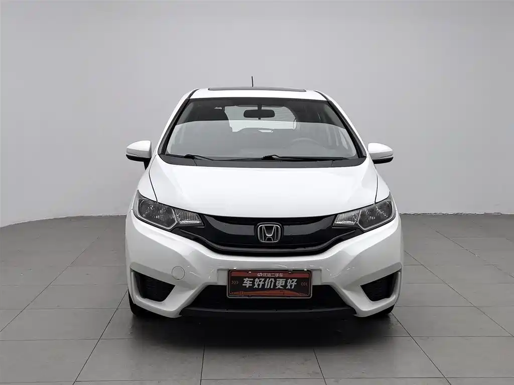 Fit 2016 1.5L LXS CVT Comfort Sunroof Edition купить на сайте DeffCars