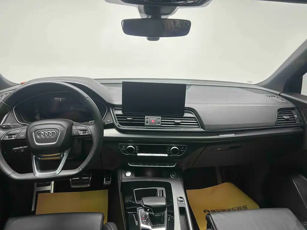 Audi Q5L 2023 40T luxury and dynamic model купить на сайте DeffCars