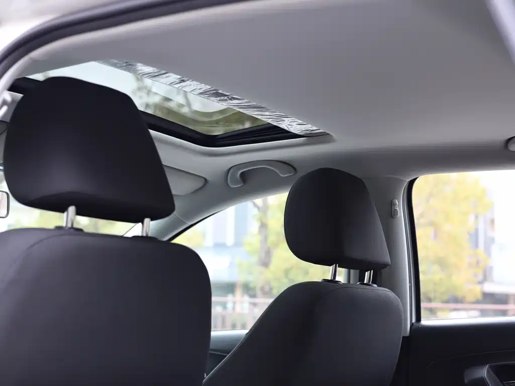 Polo 2016 1.6L automatic comfort model купить на сайте DeffCars