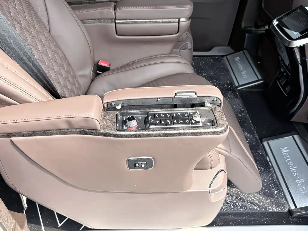 Vito 2021 2.0T Business Edition 7 seats купить на сайте DeffCars