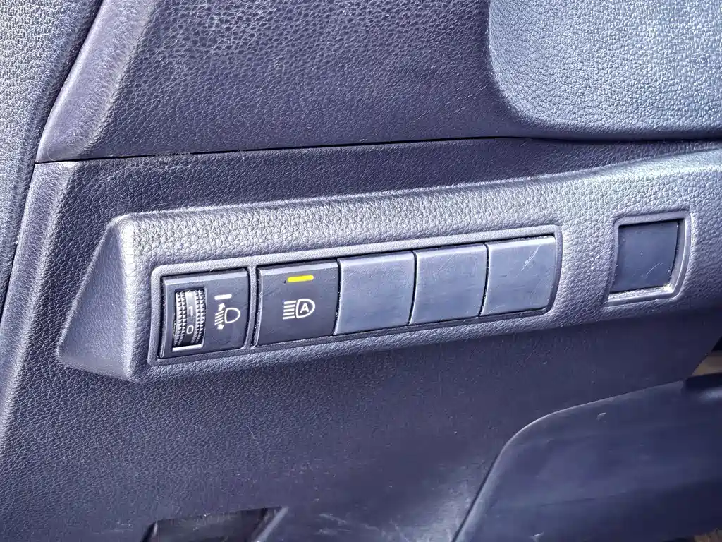 Corolla 2019 1.2T S-CVT GL-i Deluxe Edition купить на сайте DeffCars
