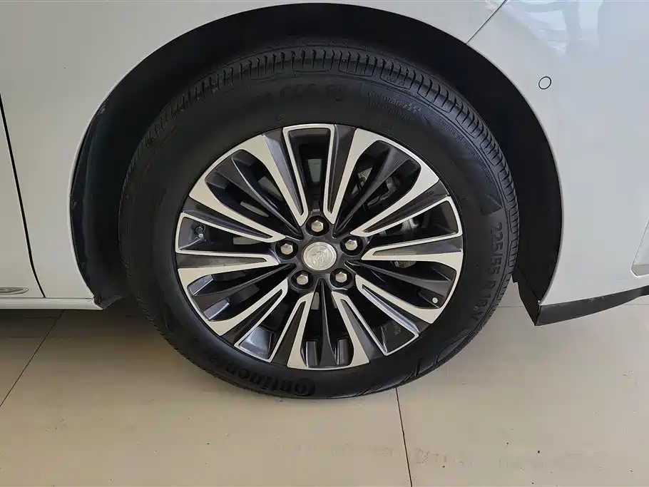 Buick GL8 2023 ES Lu Zun flagship model купить на сайте DeffCars